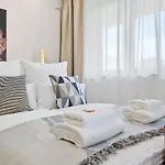 Svyvo - Cozy Serviced Near Cologne & Bonn Apartmán *
