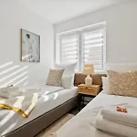 Svyvo - Cozy Serviced Near Cologne & Bonn