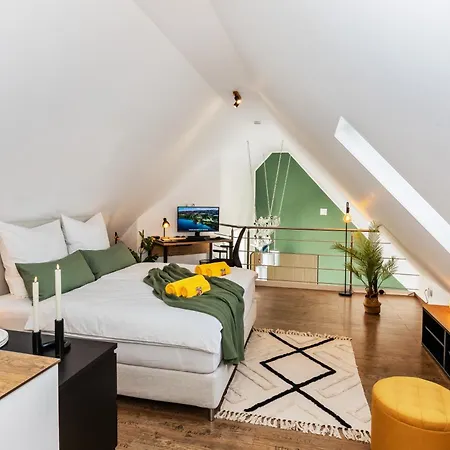 Svyvo - Cozy Serviced Near Cologne & Bonn 公寓