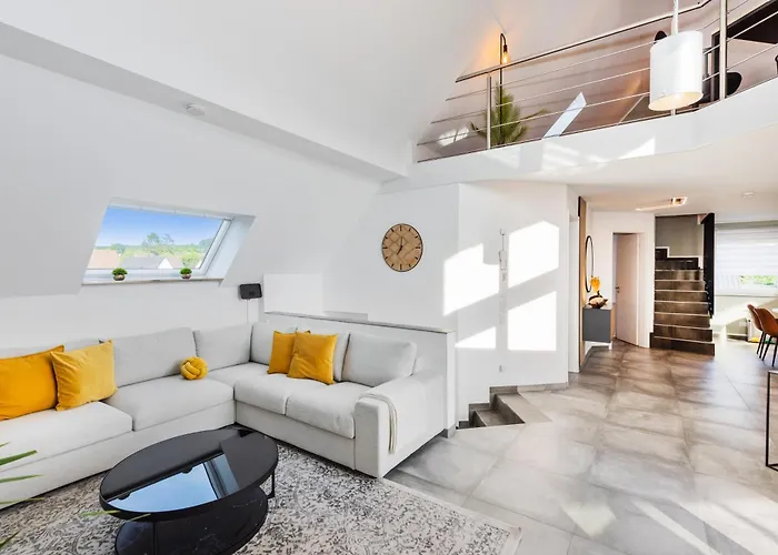 Svyvo - Cozy Serviced Near Cologne & Bonn Appartamento Siegburg