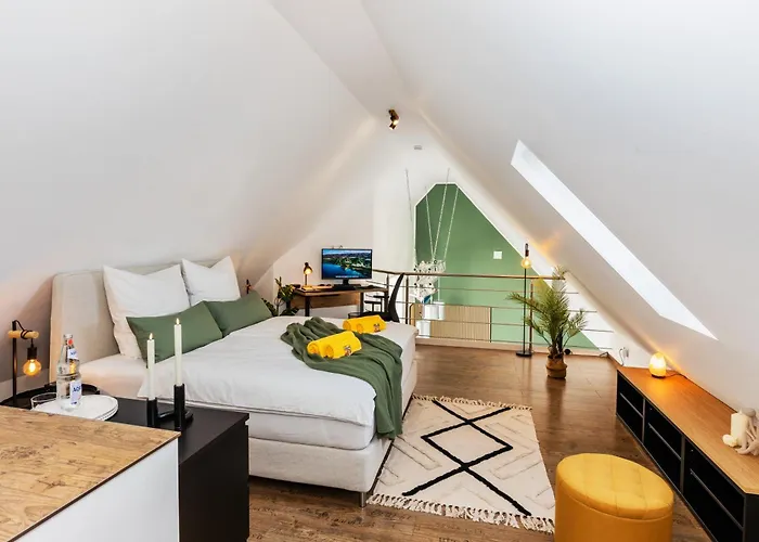 Svyvo - Cozy Serviced Near Cologne & Bonn Appartamento